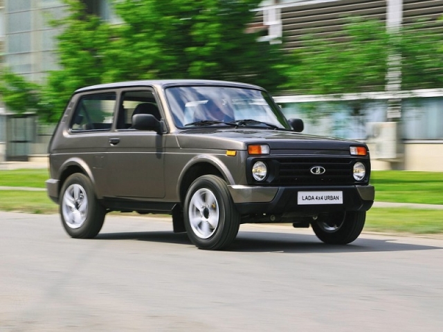 Классической Ниве пересадили двигатель Fiat