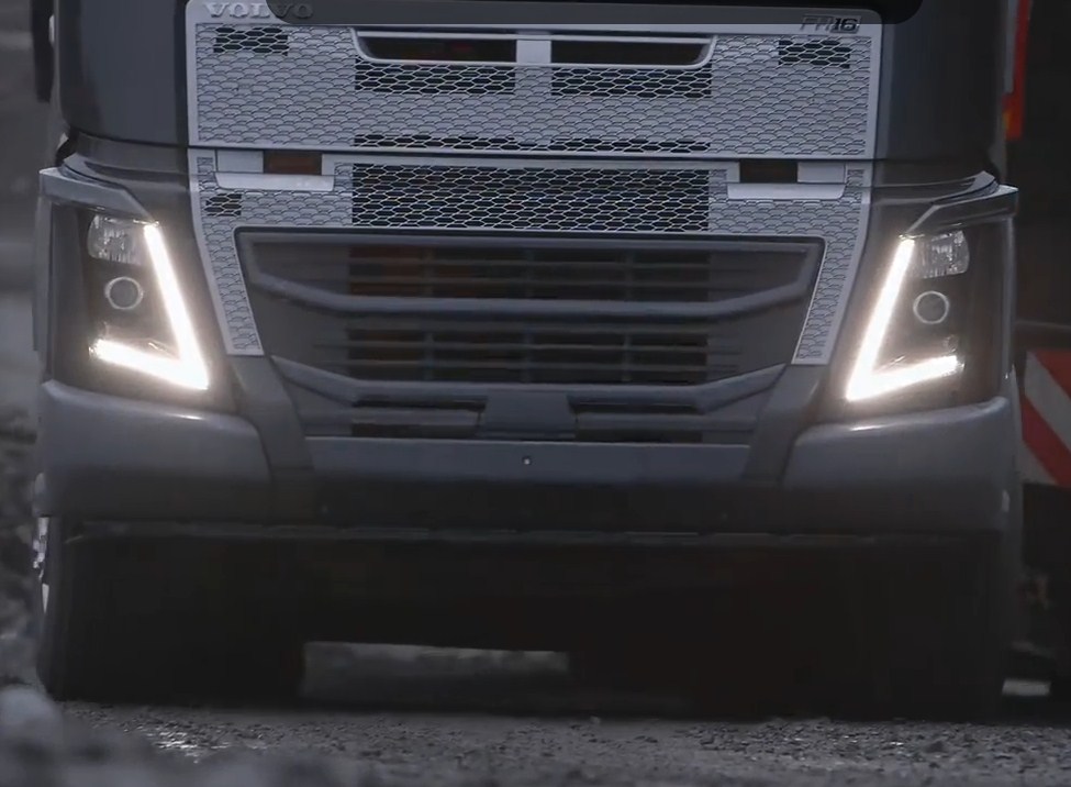 Усиленный сталью бампер для Volvo FH уже в производстве 